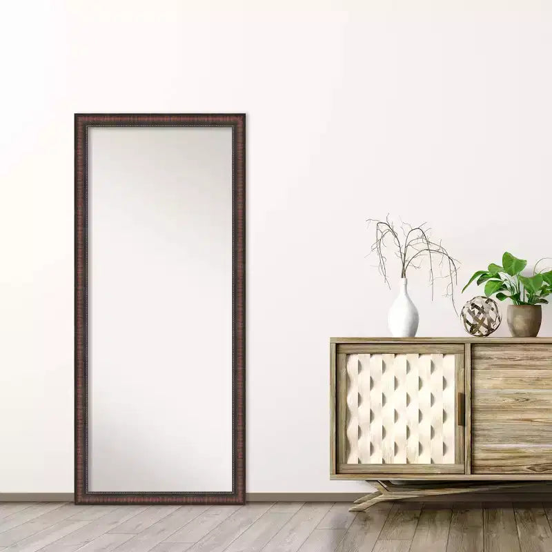 Miroir pleine longueur 28"x64" à poser, cadre rustique marron, option de fixation murale