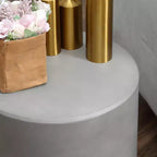 Table d'appoint ronde en béton avec pieds réglables, pour l'intérieur/l'extérieur