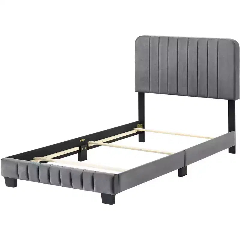 Lit double capitonné en velours avec panneau