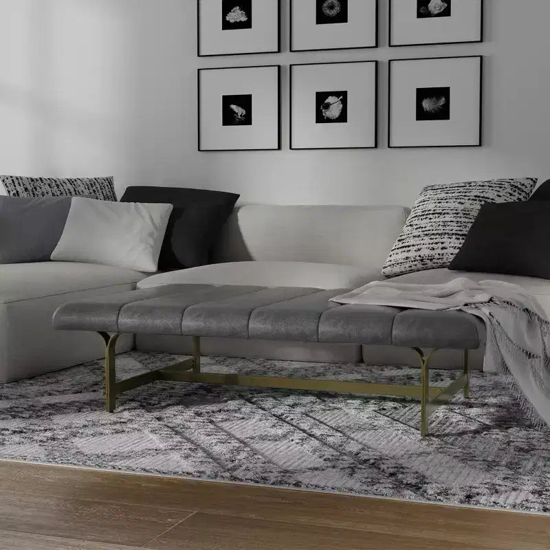 Table basse capitonnée en cuir végétalien avec base en métal, 132 cm L, capacité de 227 kg